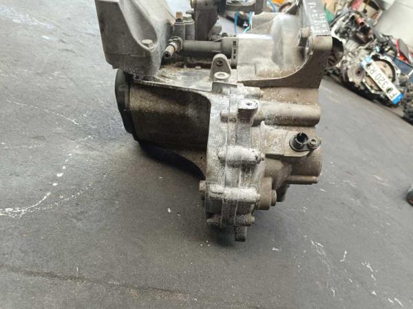 BOITE DE VITESSE VW/SEAT/SKODA/AUDI 1.0MPI CODE: SND - Vue 4